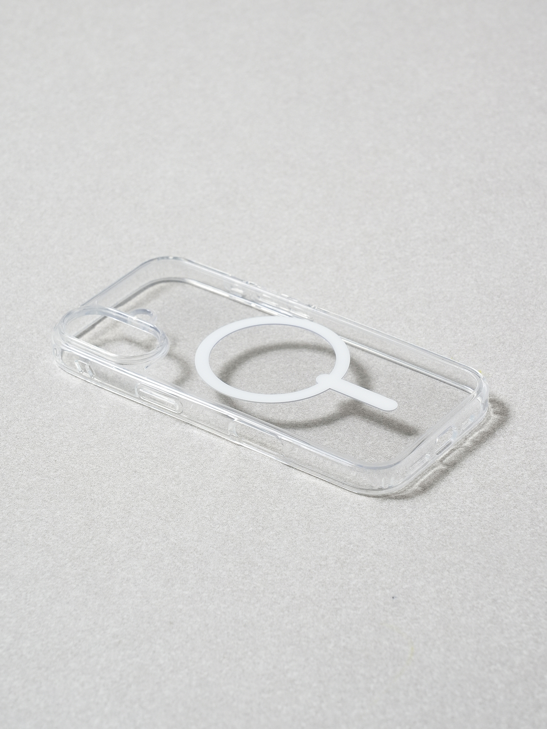 Чехол с поддержкой MagSafe для iPhone 17