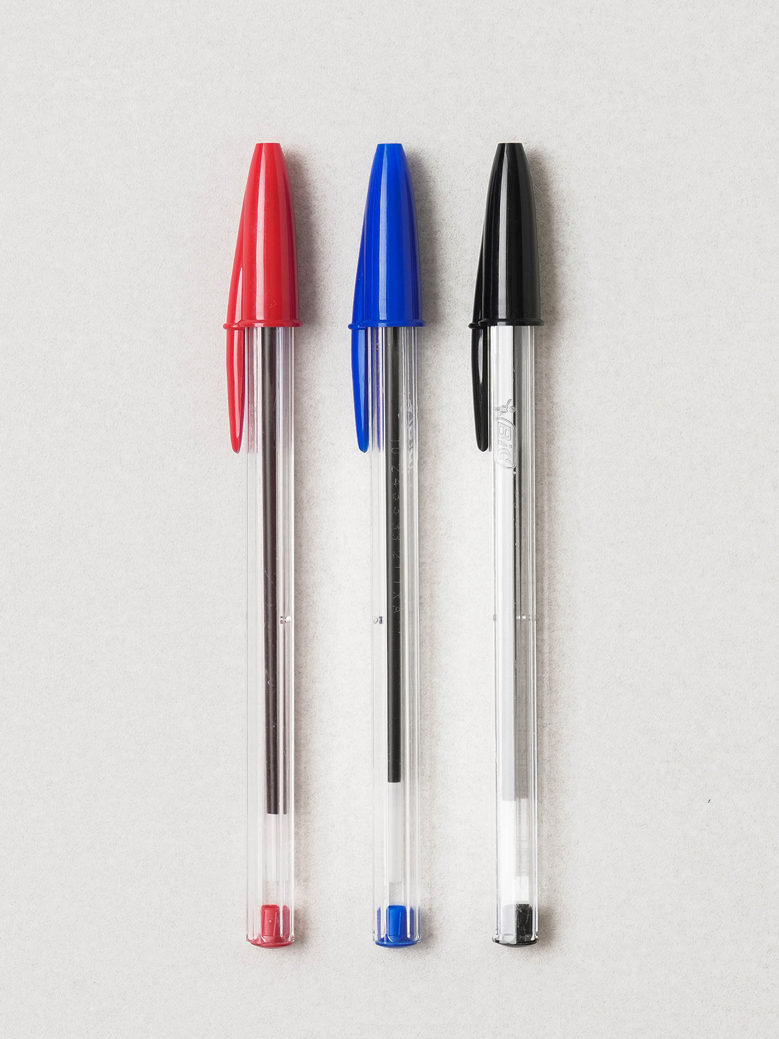 BIC 크리스탈 볼펜 1.0 mm 3개입 흑청적
