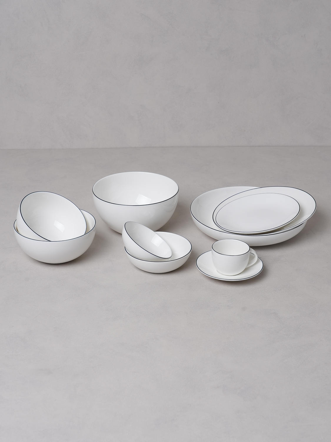 블랙 테두리 라인 대접 13.5 cm