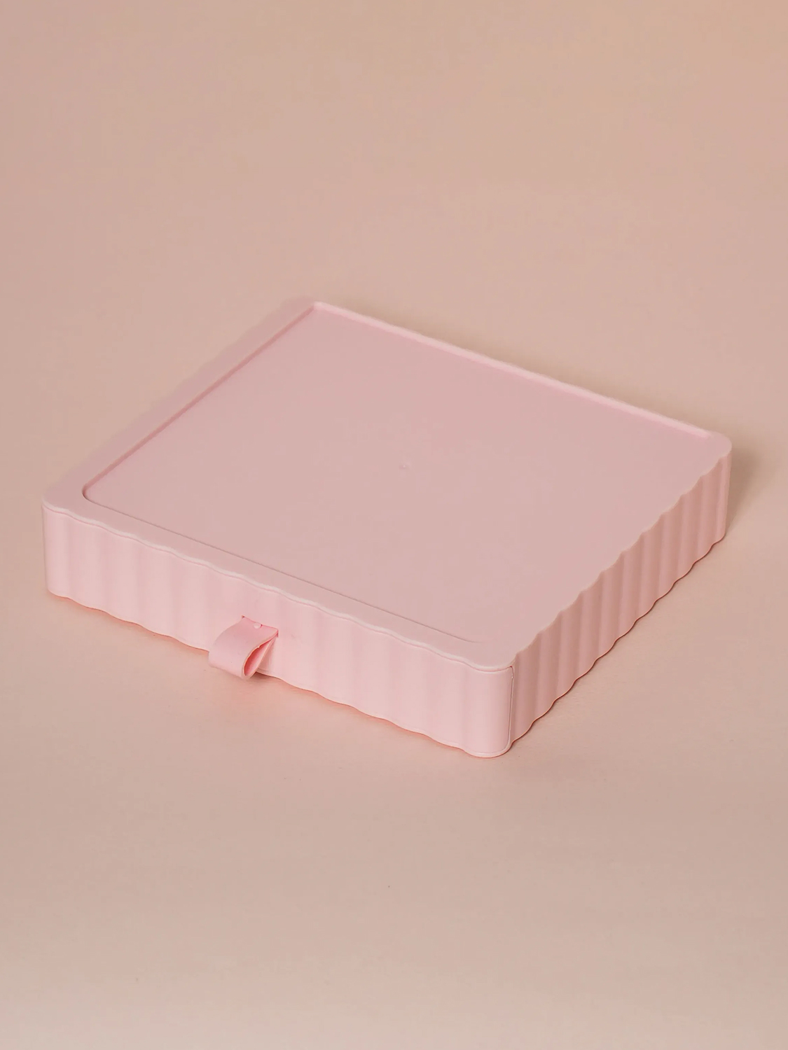 웨이브 서랍장 20 X 18 X 4 cm