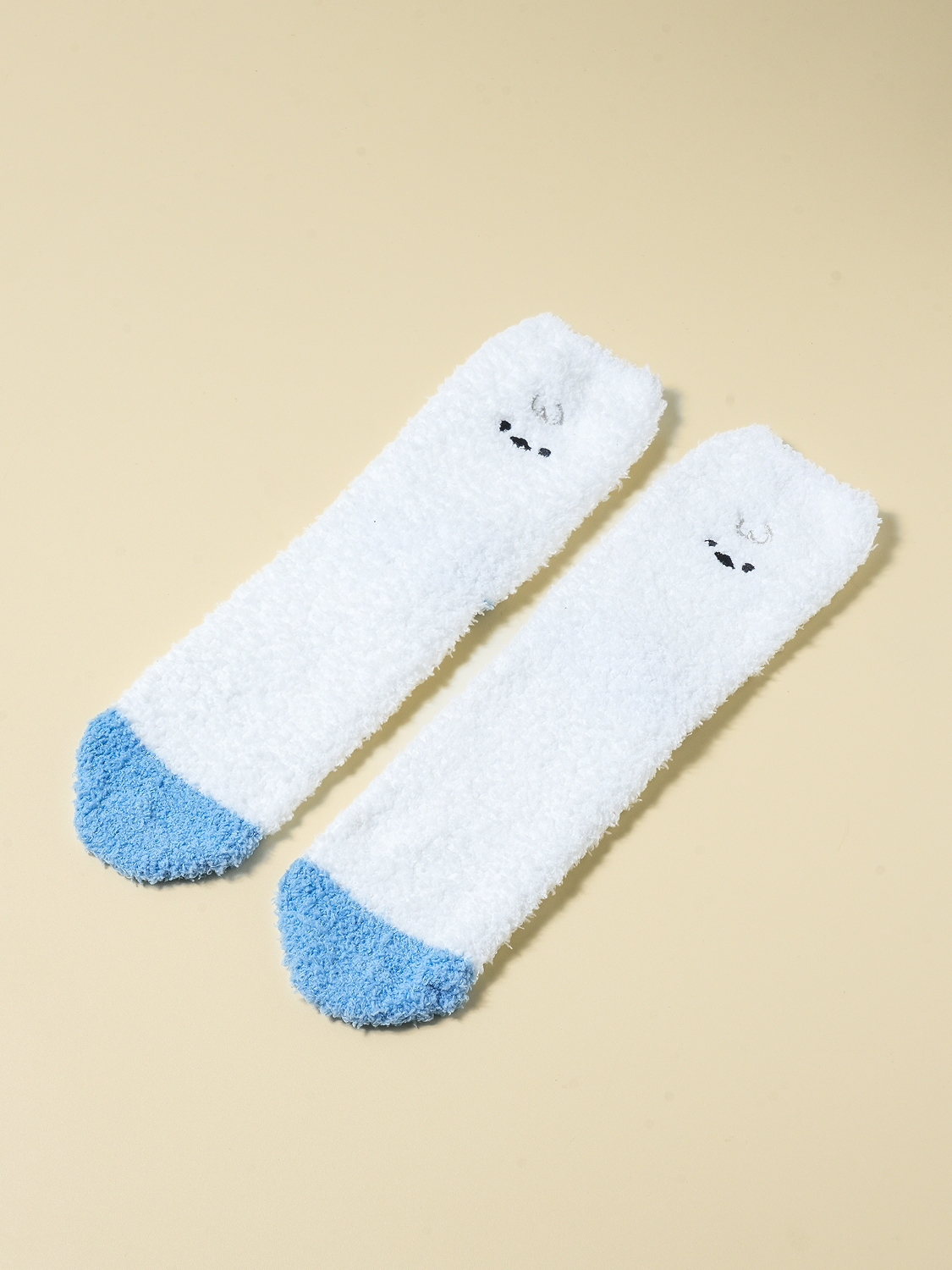 윈터투게더 수면 양말 화이트
