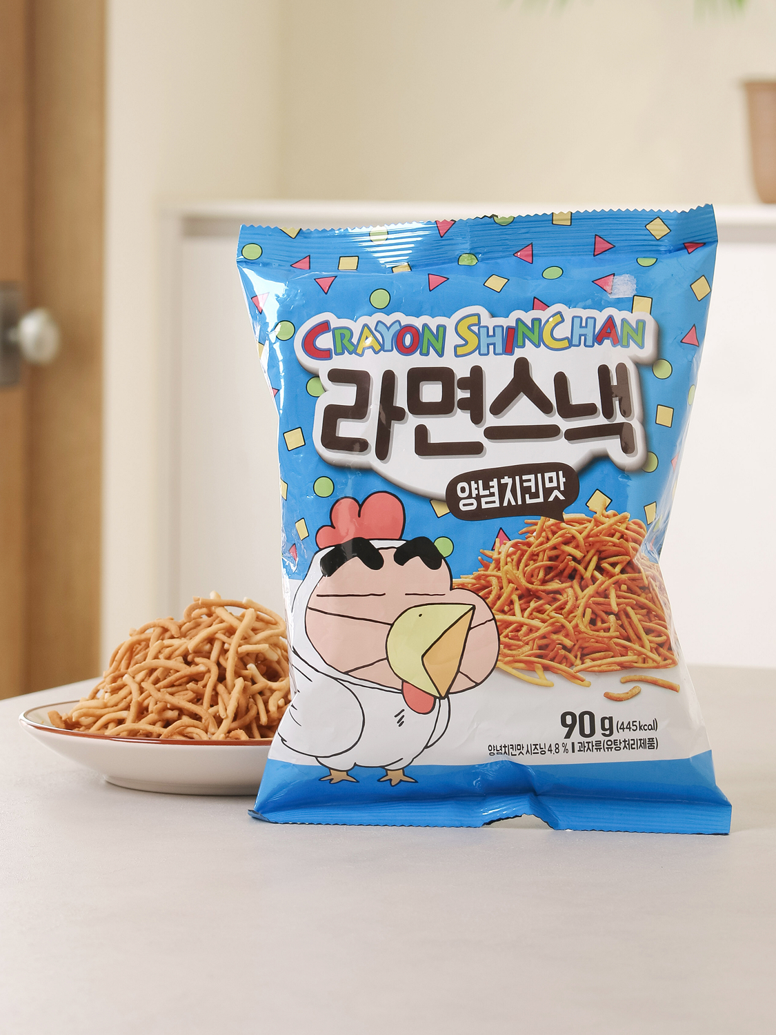 크래용 신짱 라면 스낵 양념치킨 맛 90 g