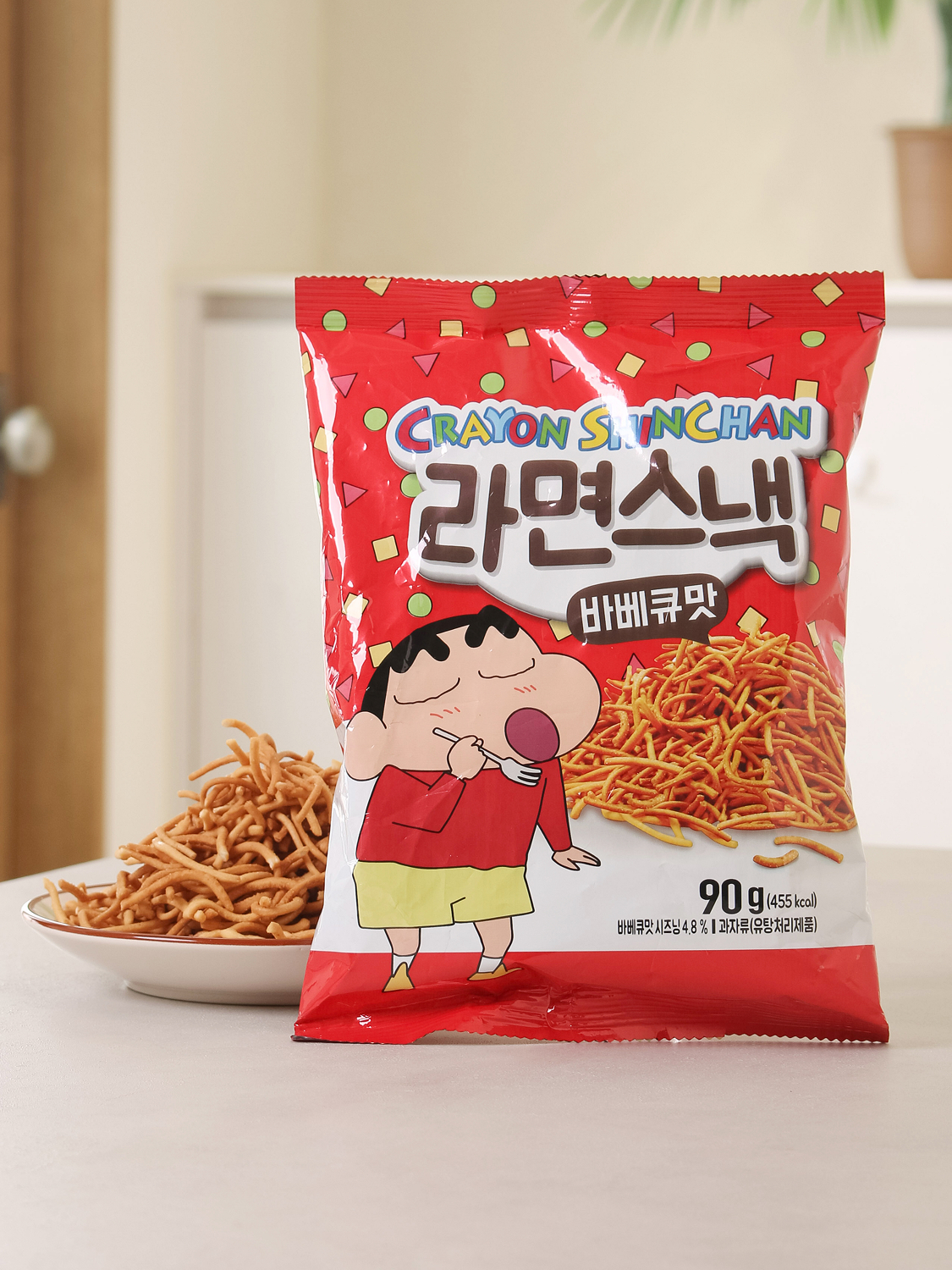 크래용 신짱 라면 스낵 바베큐 맛 90 g