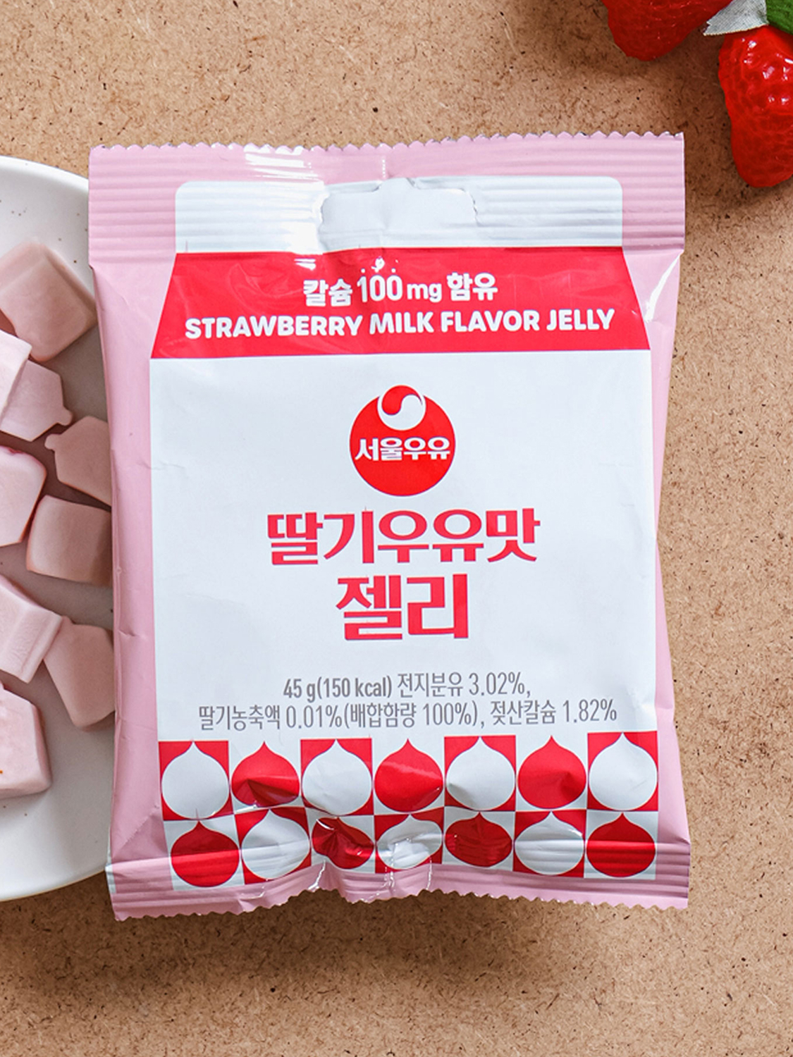 Желе со вкусом клубничного молока Seoul Milk 45 г