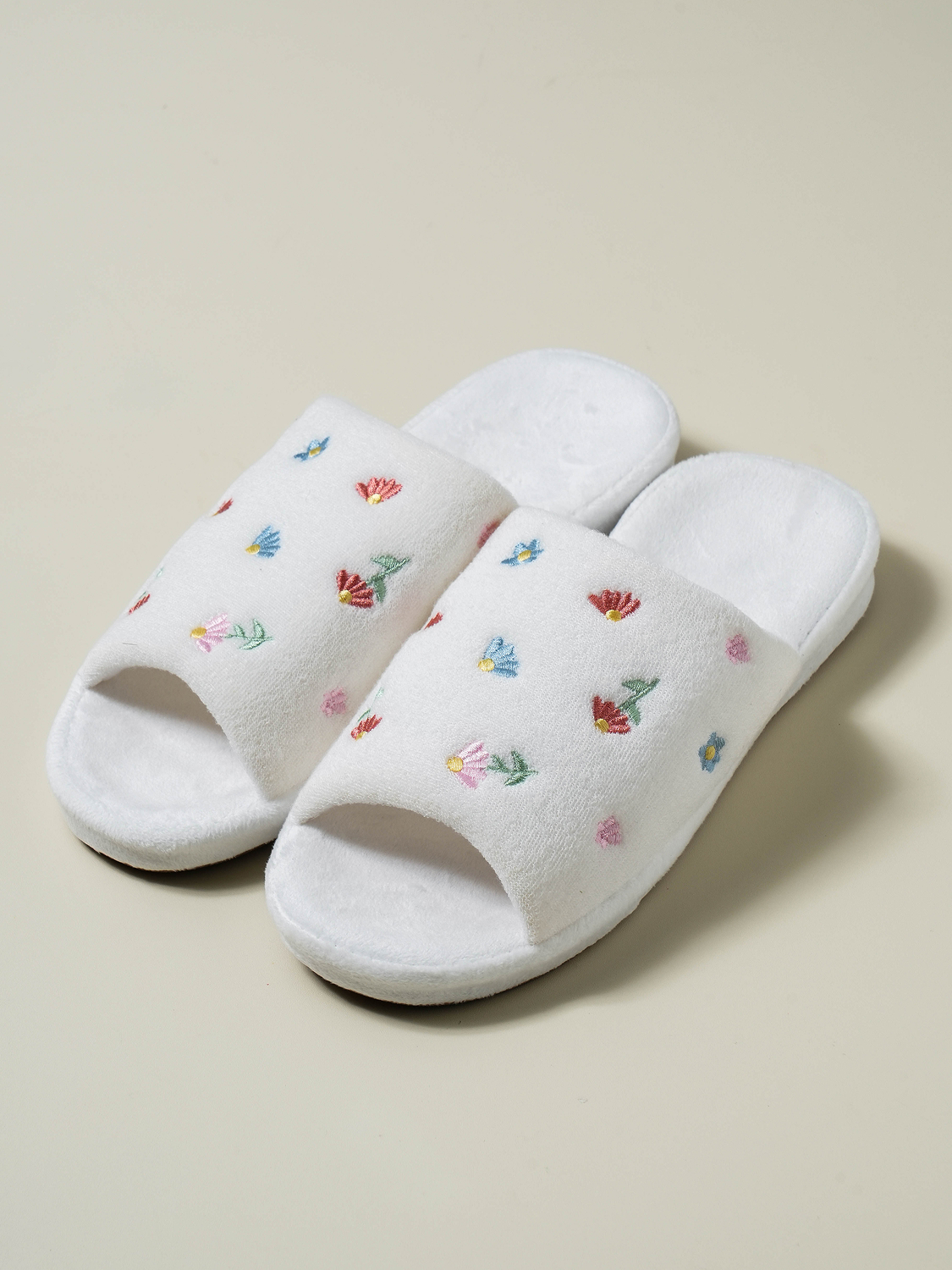 봄꽃 자수 트임 거실화 230~250 mm