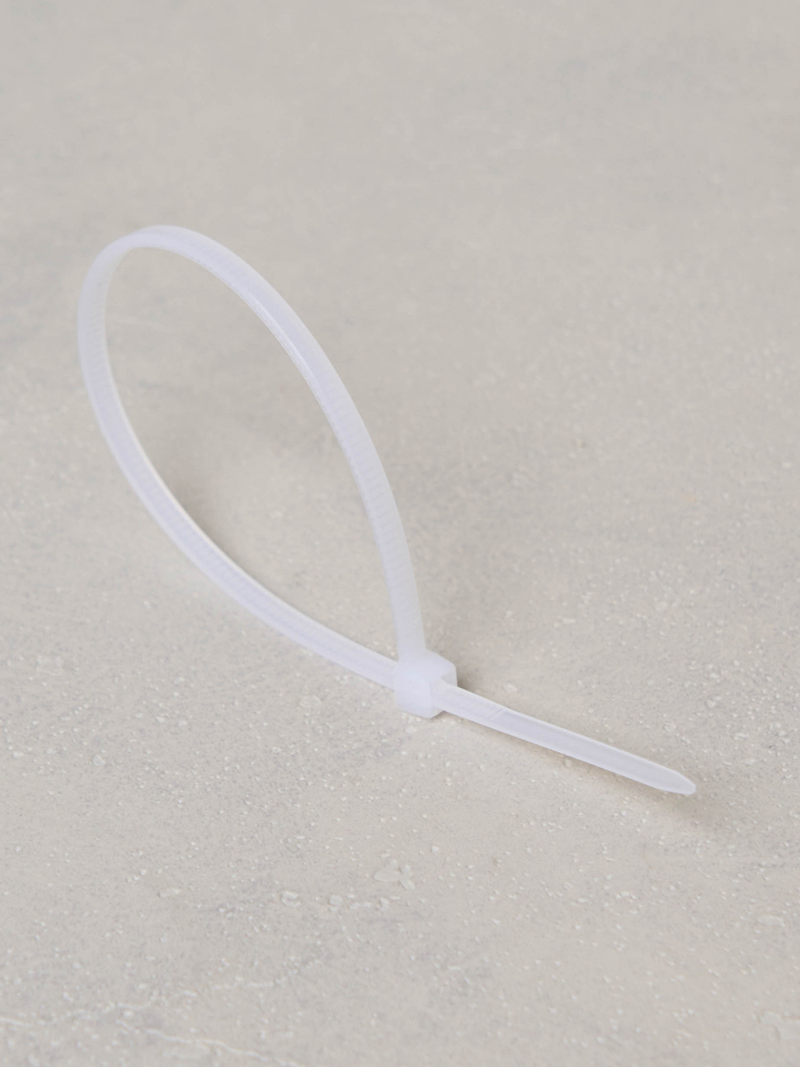 케이블 타이 2.5 mm X 15 cm 150개입 화이트