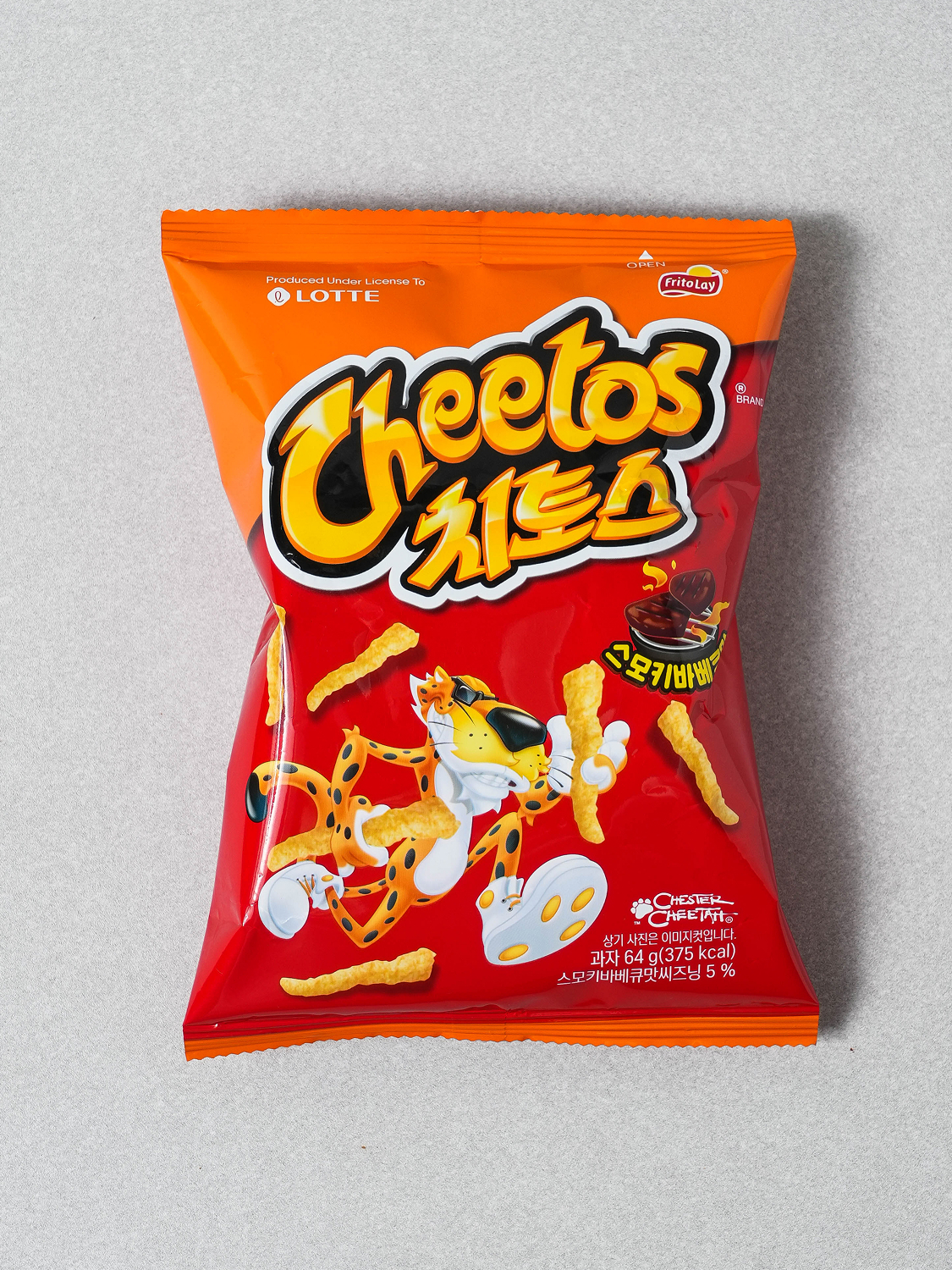 Lotte Cheetos со вкусом дымного барбекю 64 г