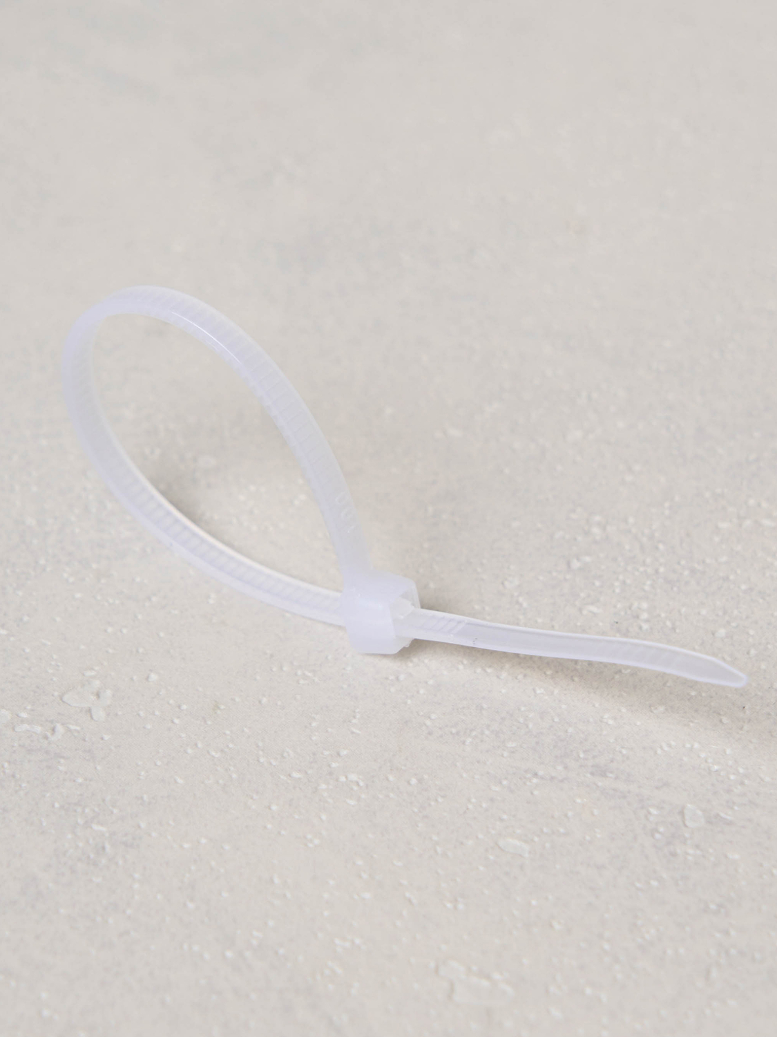 케이블 타이 2.5 mm X 10 cm 200개입 화이트