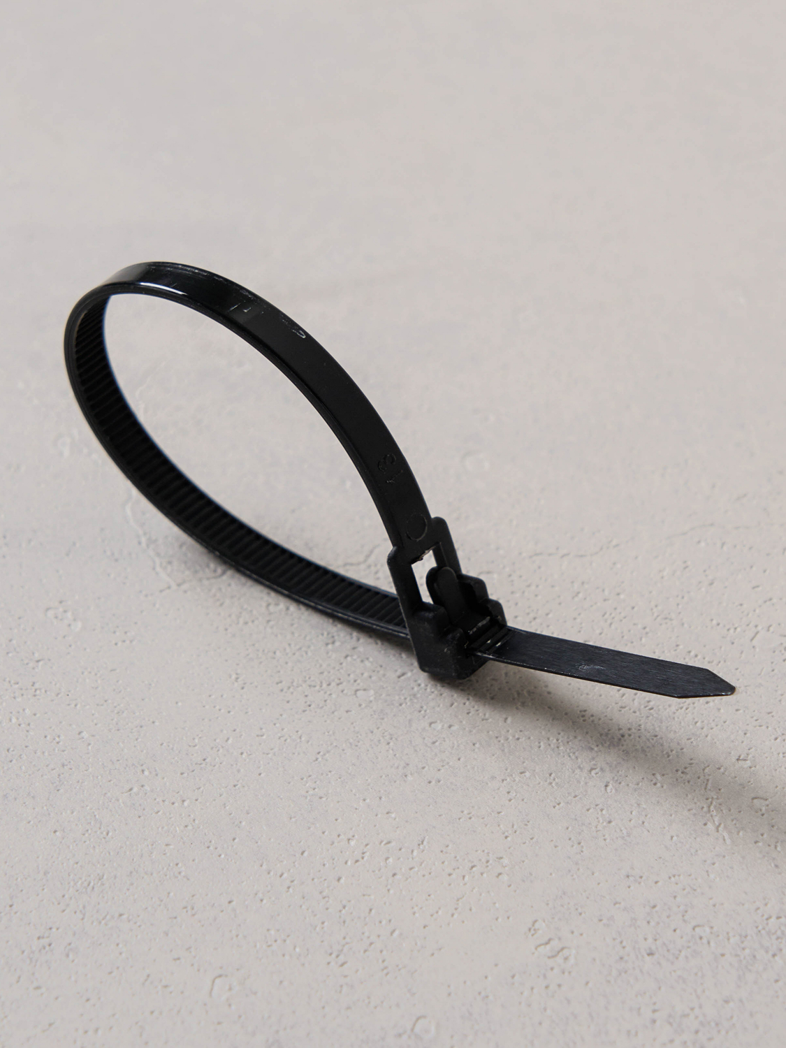 재사용 케이블 타이 4.8 mm X 15 cm 50개입 블랙