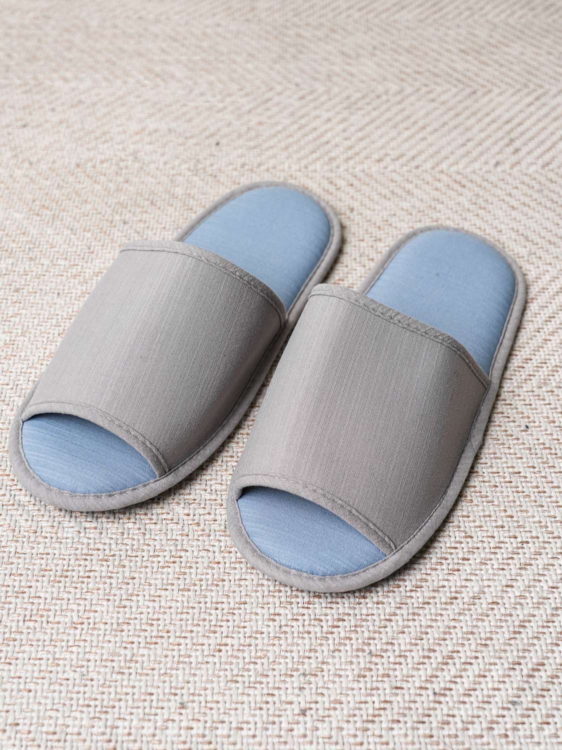 워셔블 바닥 포인트 트임 거실화 250~270 mm