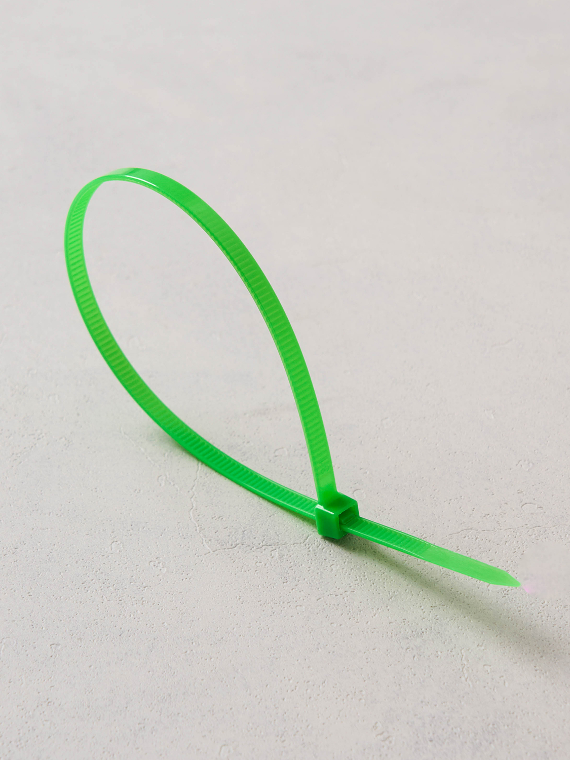 컬러 케이블 타이 4.8 mm X 25 cm 30개입 그린