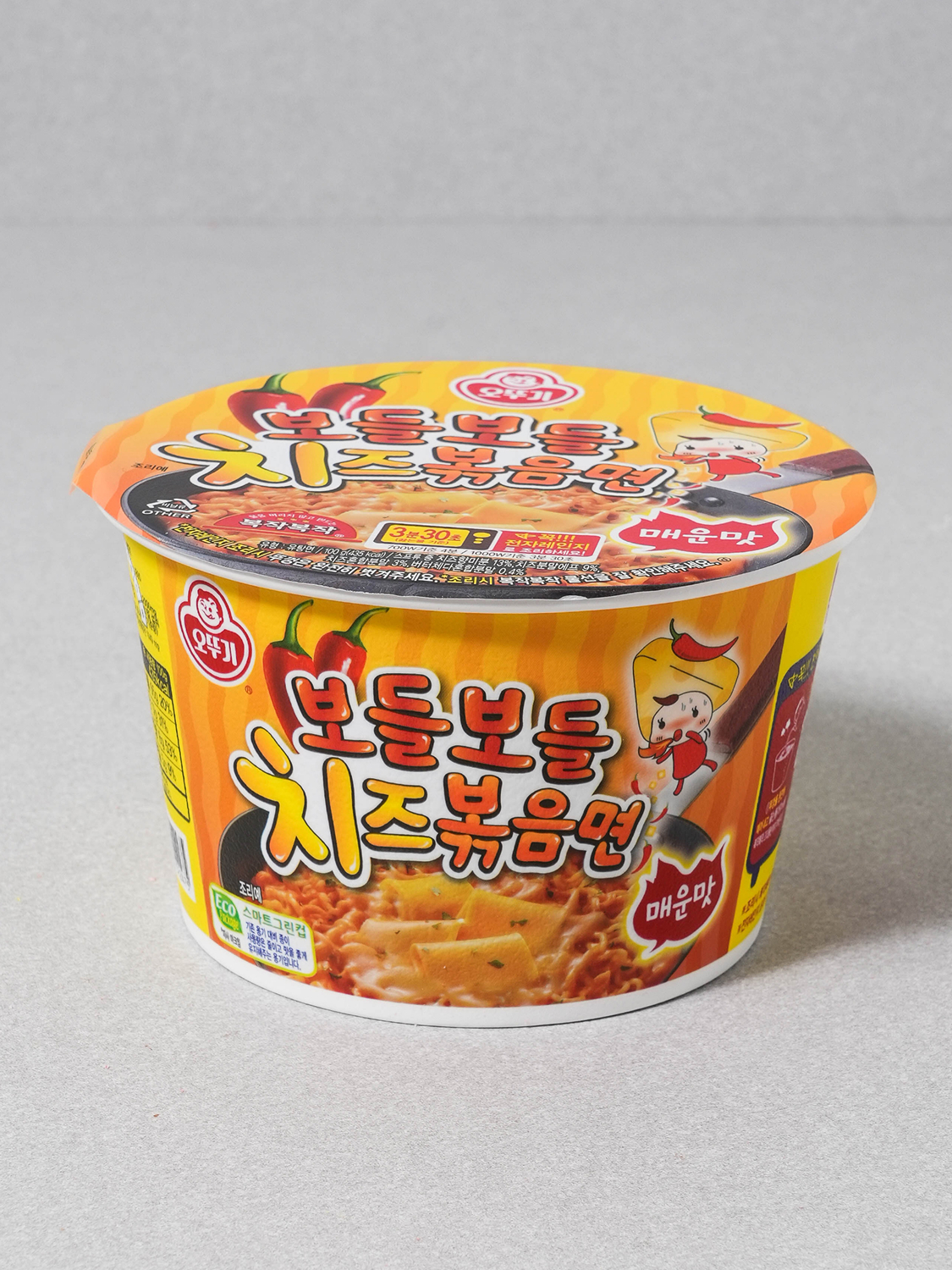 오뚜기 보들보들 치즈 볶음면 매운맛