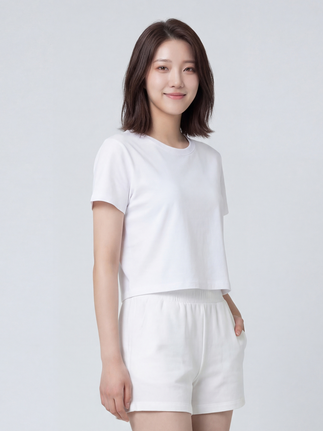[여성] 베이직하우스 플러스+ 면20수 레귤러핏 크롭 라운드 반팔티 100 화이트