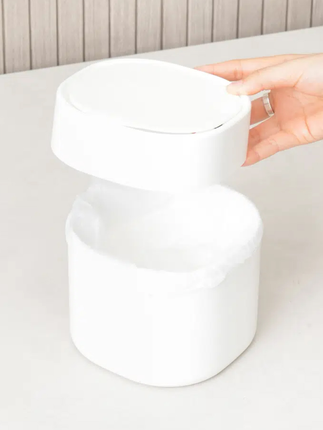원터치 미니 휴지통 2 L 화이트