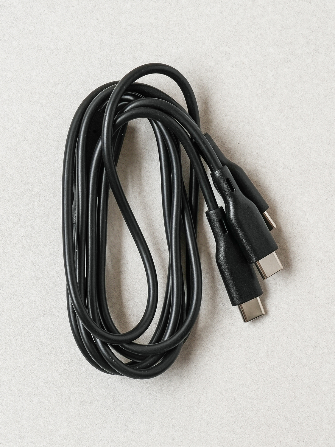 Кабель 2 в 1 SoluM Type-C to C/C 1.2 м черный
