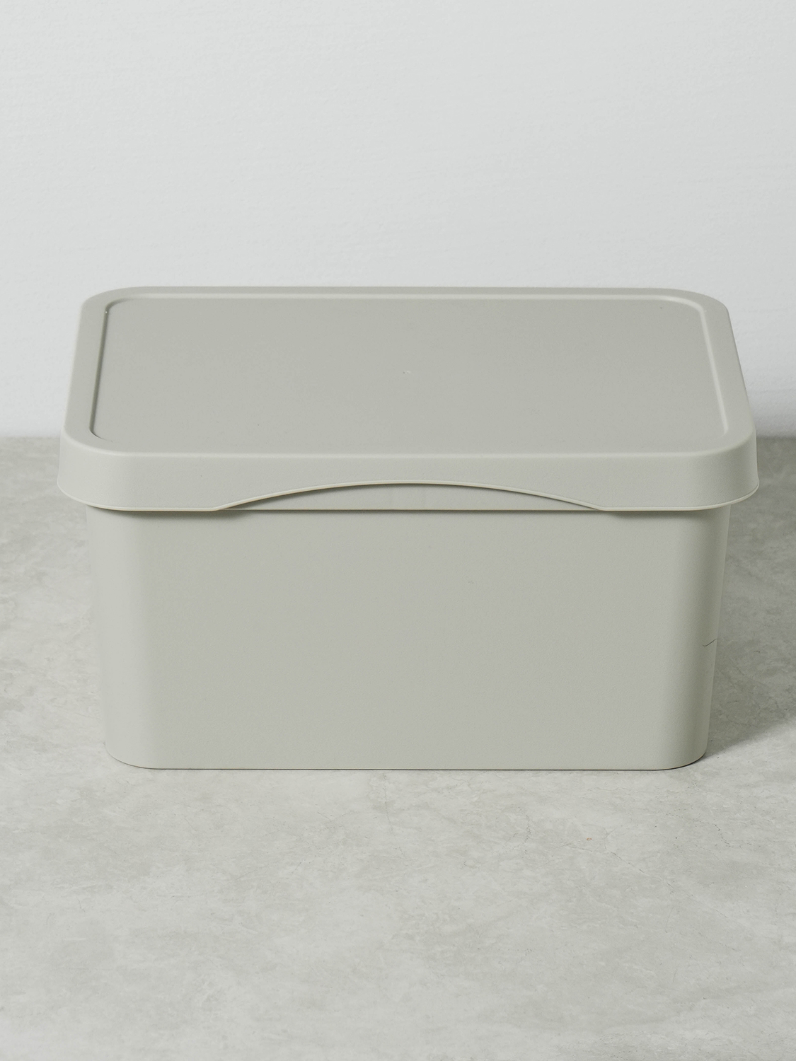 Контейнер с ручками и крышкой 33x25x17 см