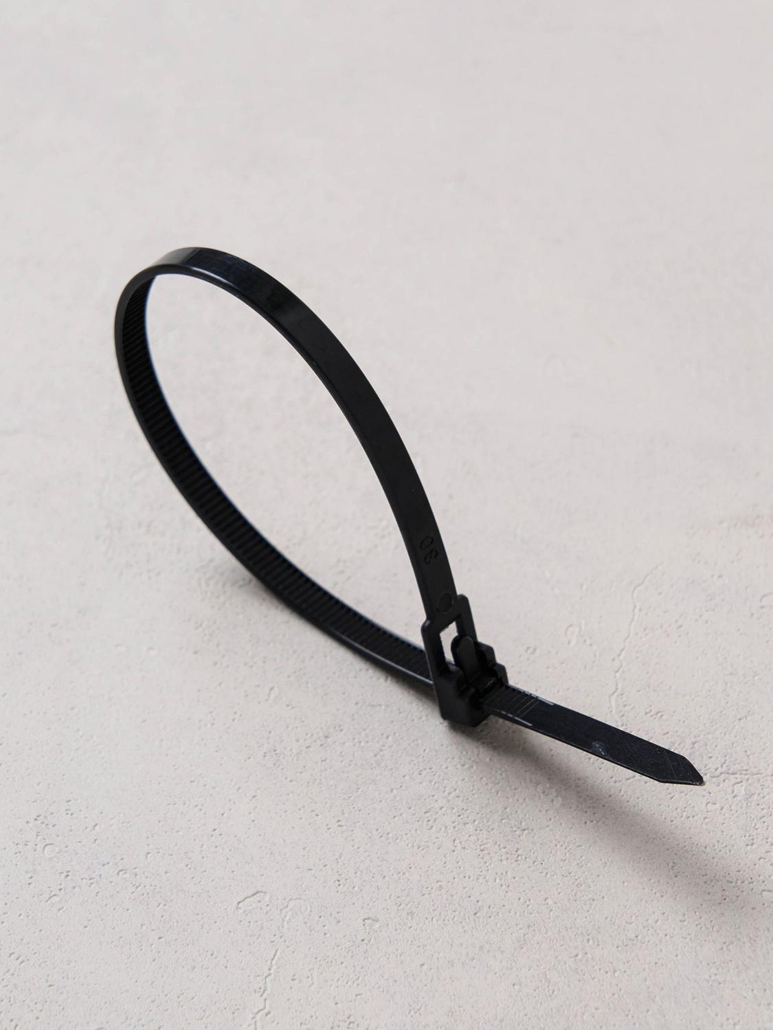 재사용 케이블 타이 4.8 mm X 20 cm 30개입 블랙