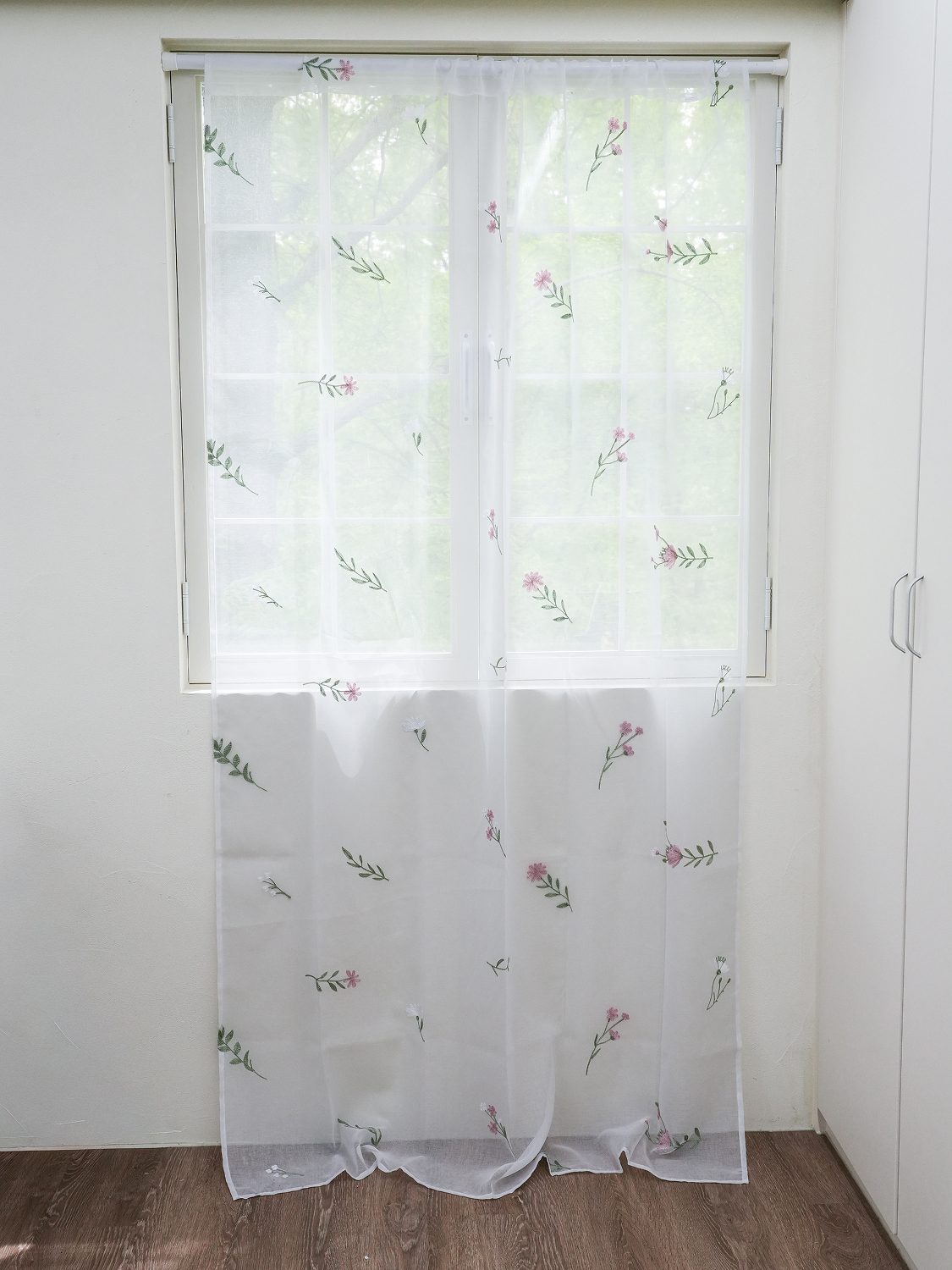 자수 패턴 속커튼 봉집 타입 137 X 230 cm 핑크꽃