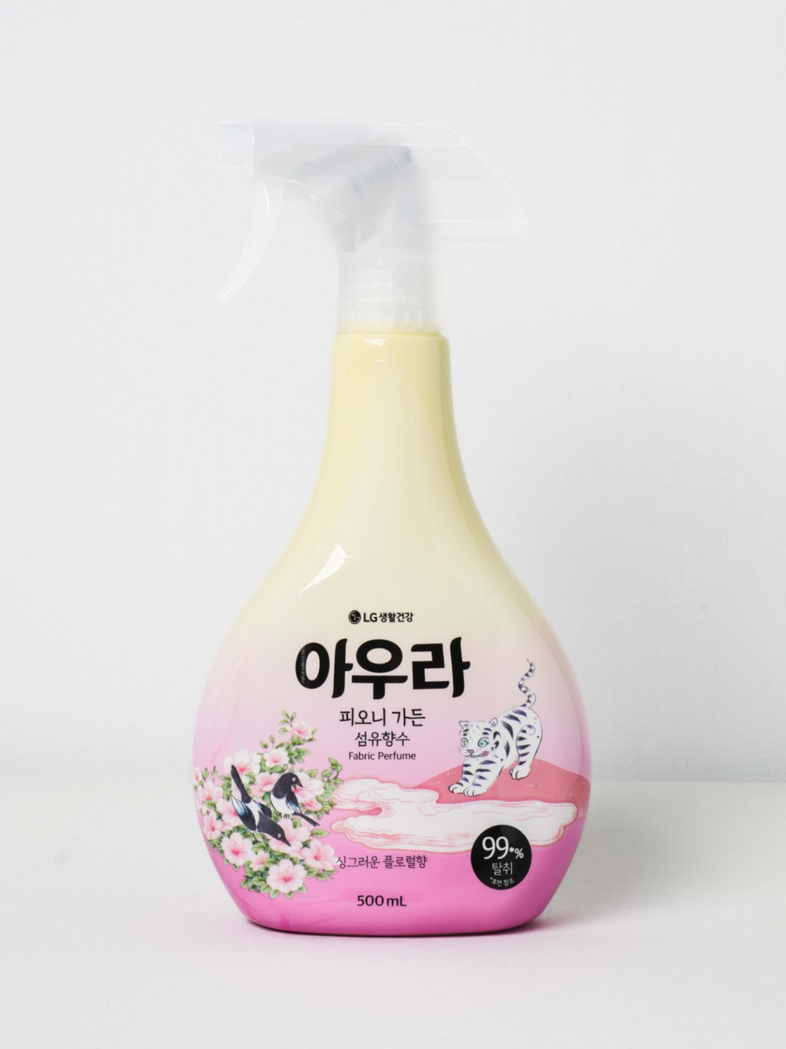 [전통에디션] 아우라 섬유 탈취제 500 ml 피오니가든 by LG생활건강