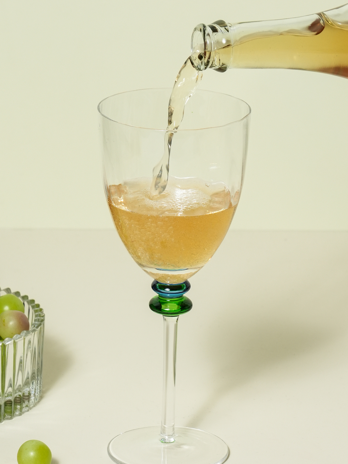 스템 컬러 포인트 와인잔 500 ml