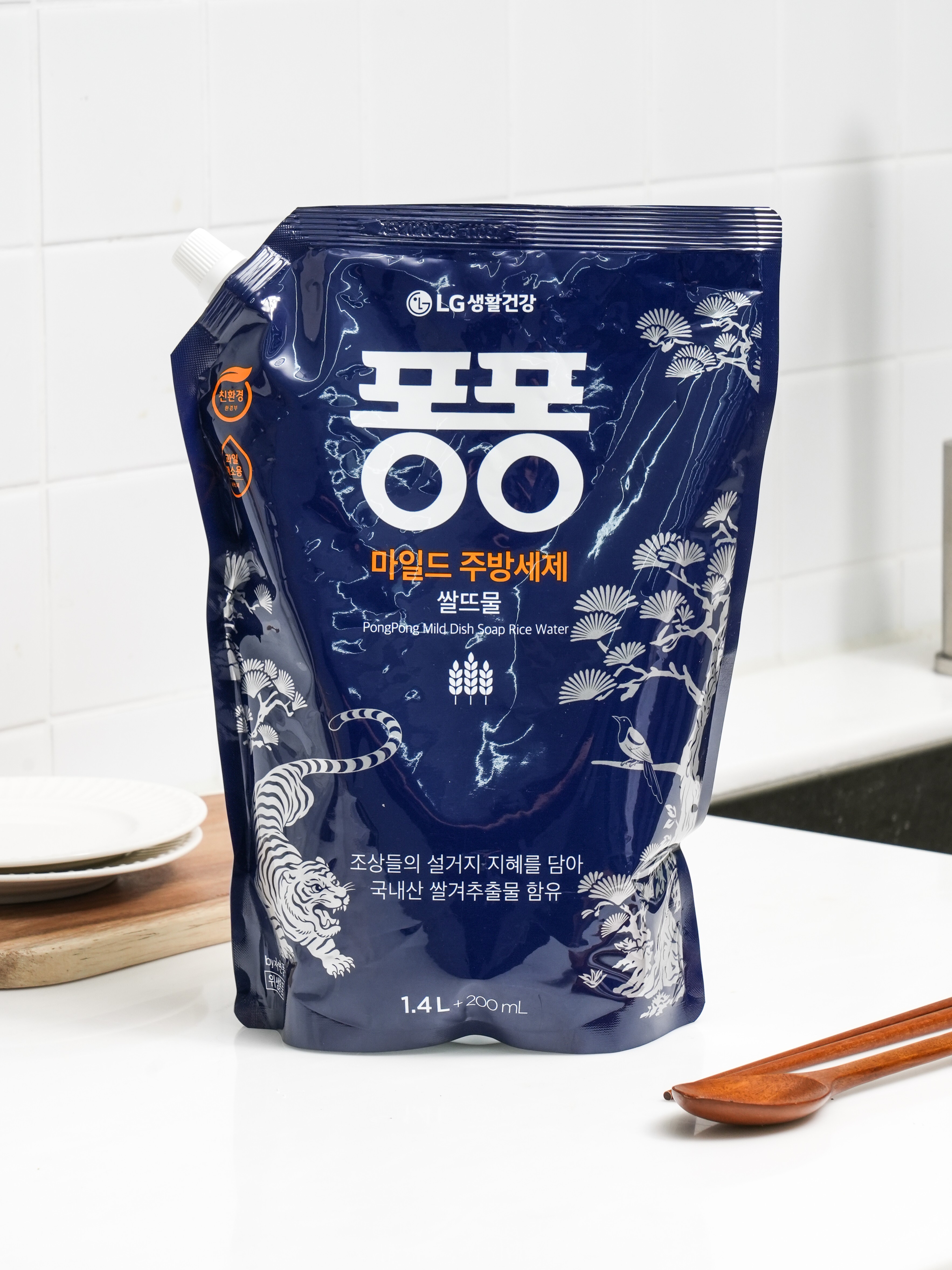 [전통에디션] 퐁퐁 마일드 주방 세제 리필 1.6 L 쌀뜨물 by LG생활건강