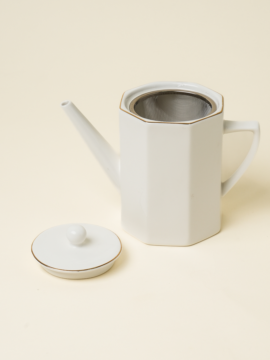 화이트 금장 라인 티포트 950 ml
