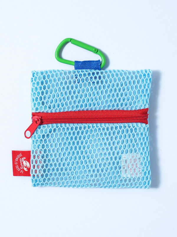 WAYEUREUM Carabiner Mesh Pouch Horizontal