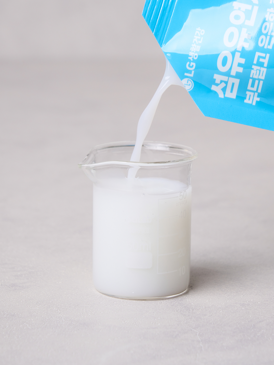 아우라 섬유유연제 리필 타입 200 ml 블루향