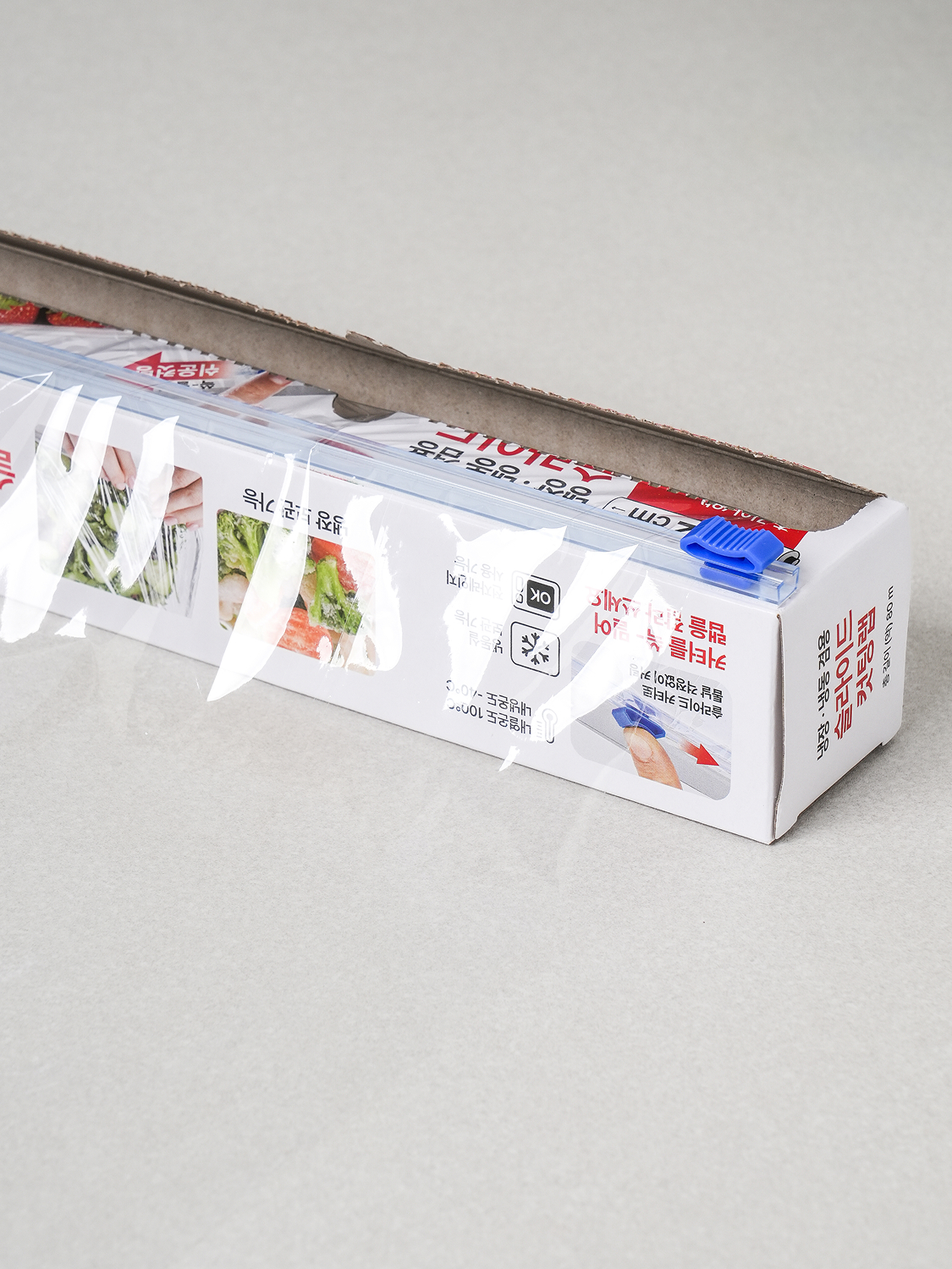 Пищевая пленка с резаком 22 см x 80 м