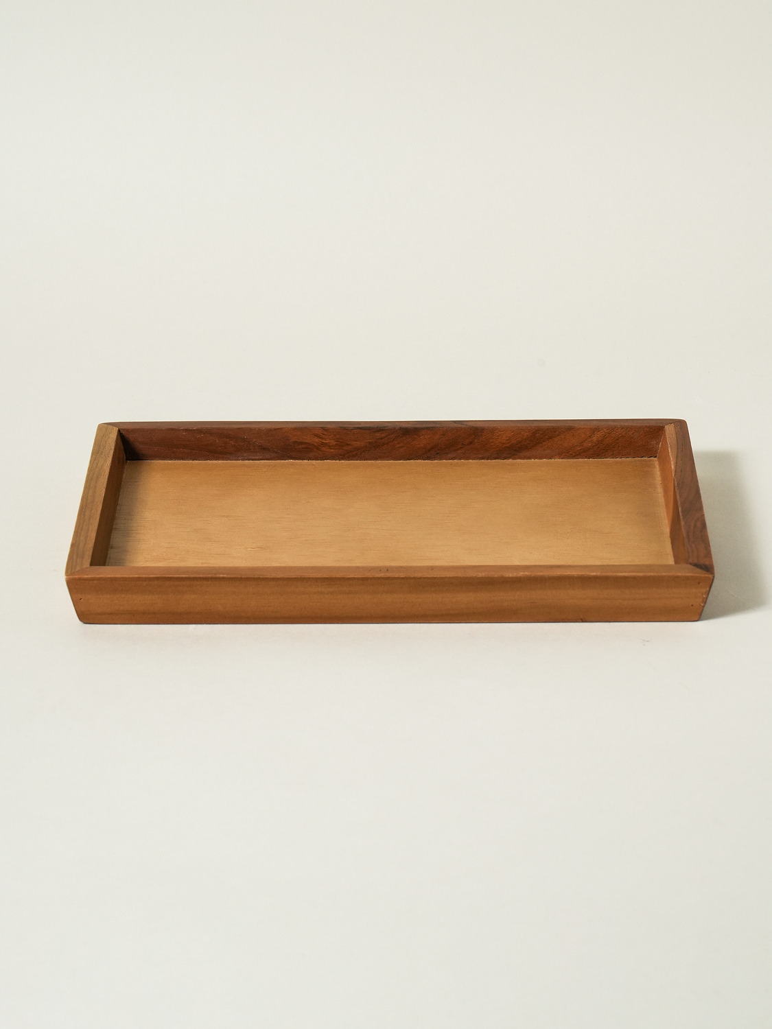 티크 직사각 트레이 28 X 20 X 2.5 cm