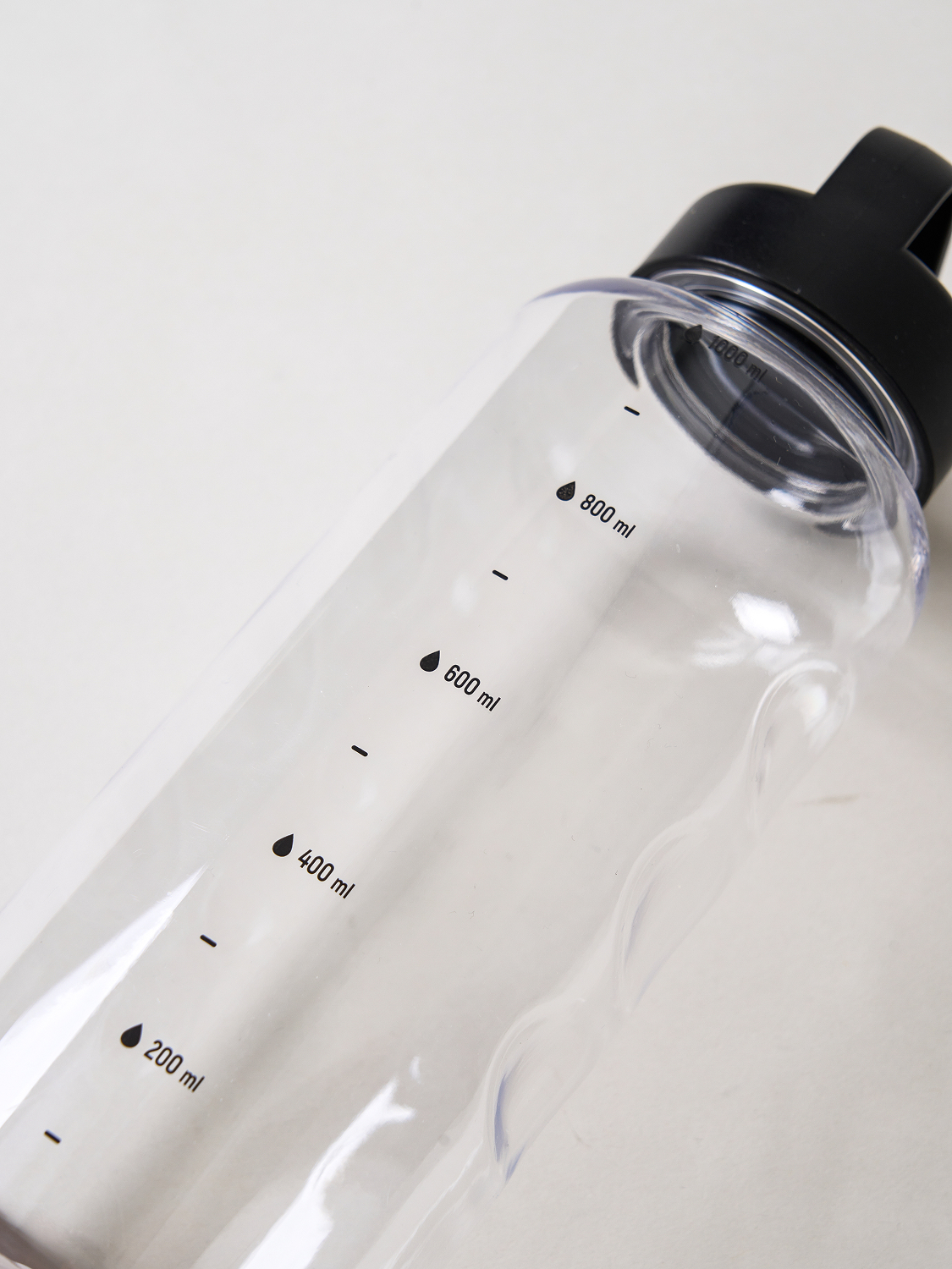 핸들 눈금 물병 1.1 L