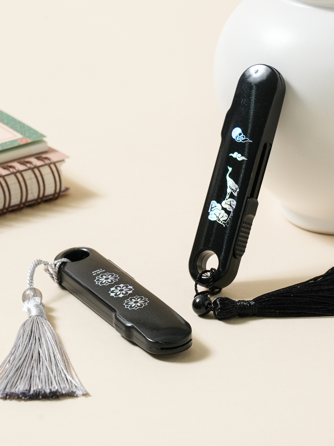 Set of two traditional-style tassel ornament mini cutters