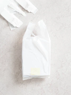 화이트 손잡이형 비닐봉지 4 L 90매입