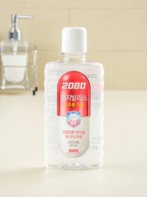 2080 진지발리스 가글 250 ml 스트롱