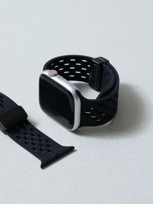애플워치 호환용 실리콘 자석 스트랩 38/40/41/42 mm 블랙
