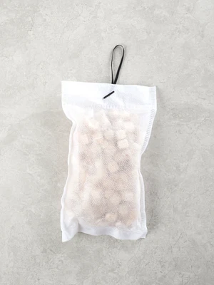 걸이형 편백 큐브 탈취제 80 g 2개입