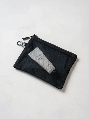 여행용 카라비너 이중 파우치 19 X 14 cm 블랙