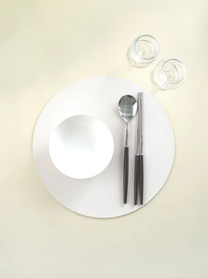 원형 양면 테이블 매트 30 X 30 cm 화이트＆아이보리