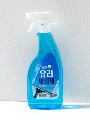 강력 유리 세정제 700 ml