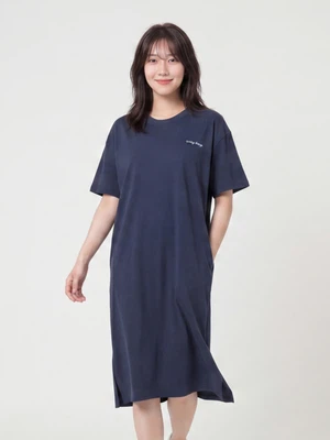 자수 포인트 반팔 원피스 네이비