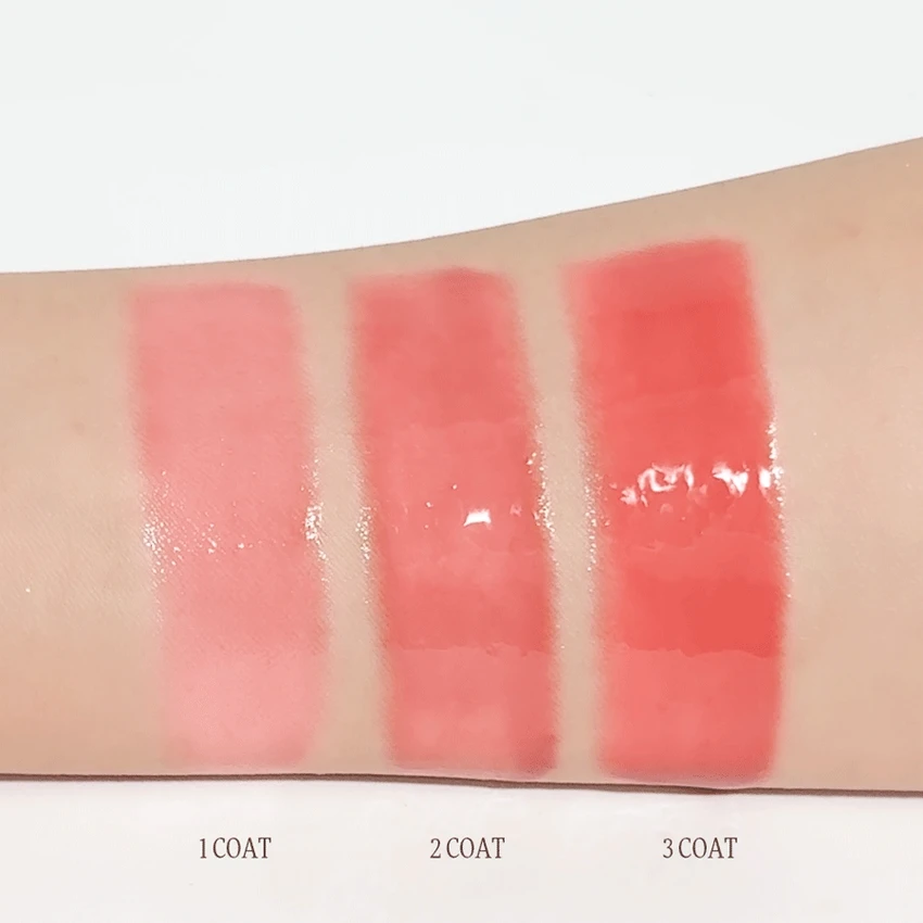 Frillude Dinto La Belle Rose Glass Lip Gloss is a plump, shimmering lip gloss with a dewy glow. It is inspired by Frances Burnett's *The Secret Garden*. Features - Plump, shimmering dewy glow - Color becomes more vivid with each application - Adheres tightly - Long-fitting formula that lasts for a long time - Provides moist shine and hydration to lips Colors (6 shades) 31 Calm Rose - Beige Rose 32 Tender Rose - Vanilla Rose 33 Bitter Rose - Berry Rose 34 Serene Rose - Mute Mauve Rose 35 Shy Rose - Pure Pink Rose (BM pick) 36 Guilty Rose - Cherry Rose Texture Features - Spoon-shaped tip applicator evenly dispenses texture for close adherence to lips - Optimized for volume and shine - Buildable texture that layers clearly without clumping - Contains Provence Rose Extract How to Use ① Pick up the desired amount with the applicator ② Apply from the inner part of the lips outwards to add gloss for a clear, plump lip look Storage Precautions - Due to the nature of the formula, discoloration or pigment separation may occur when exposed to light, so [please avoid] light Caution: Avoid exposure - Due to the nature of the formulation, air bubbles and pigment streaks may be visible on the surface of the product, but this does not indicate a defect in the contents. - The product can be used normally by pumping with the brush. Product Information Notice Product Name: Prilude Dinto La Belle Rose Glass Lip Gloss (31 Calm Rose, 32 Tender Rose, 33 Bitter Rose, 34 Serene Rose, 35 Shy Rose, 36 Guilty Rose) Volume: 5ml Main Product Specifications: Suitable for all skin types Shelf Life: 36 months before opening / 12 months after opening Manufacturer: Cody Co., Ltd. Cosmetic Responsible Distributor: Trendmaker Co., Ltd. Country of Manufacture: South Korea Functional Cosmetic: None Precautions for Use 1. Consult a specialist if you experience any abnormal symptoms or side effects, such as red spots, swelling, or itching on the application area due to direct sunlight during or after using the cosmetic product. 2. Avoid use on areas with wounds. 3. Precautions for Storage and Handling - Keep out of reach of children. - Avoid direct sunlight. Store away from reach of others. Quality Assurance Standards: In the event of a defect in this product, compensation will be provided in accordance with the Consumer Dispute Resolution Standards notified by the Fair Trade Commission. Customer Service Contact: Customer Service 070-4234-4540