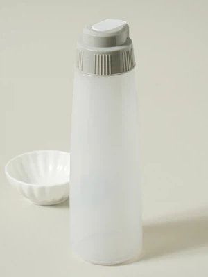 깔끔하게 나오는 소스병 500 ml