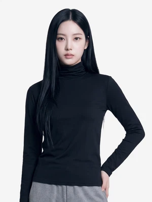 이지웜 보온 터틀넥 상의 M/L 블랙